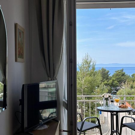 Spacious Family Apartment Near The Beach Makarska Esterno foto