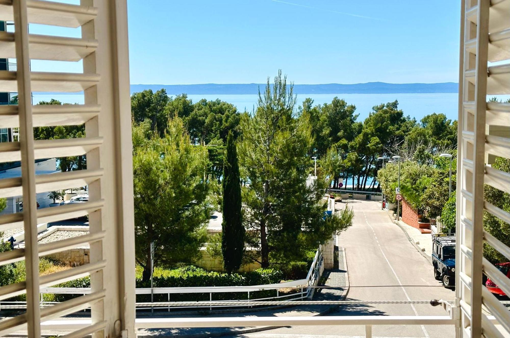 Spacious Family Apartment Near The Beach Makarska Esterno foto