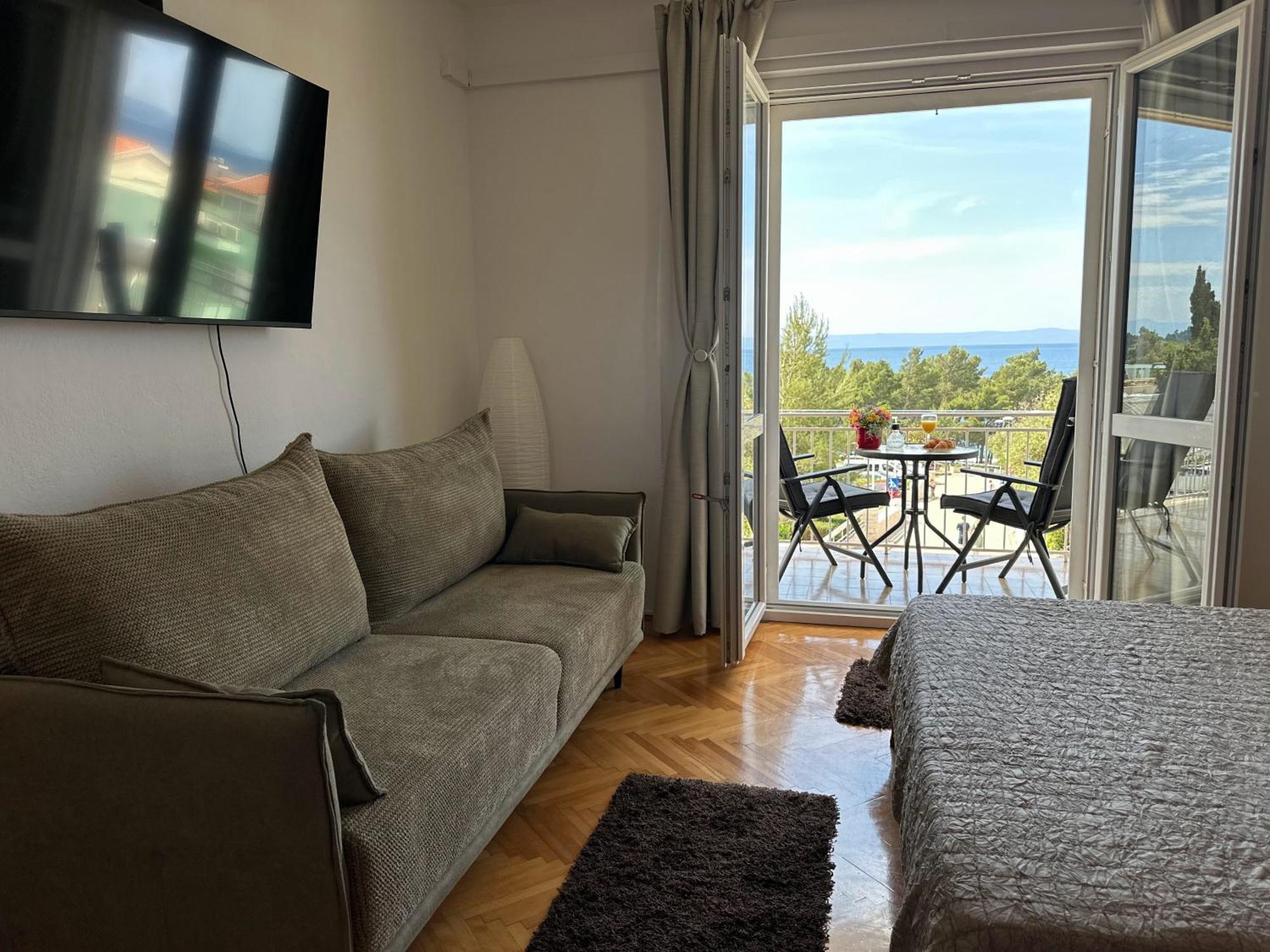 Spacious Family Apartment Near The Beach Makarska Esterno foto
